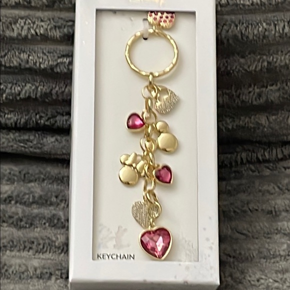 24HR DROP ⬇️ Disney Charm Keychain - Picture 3 of 6